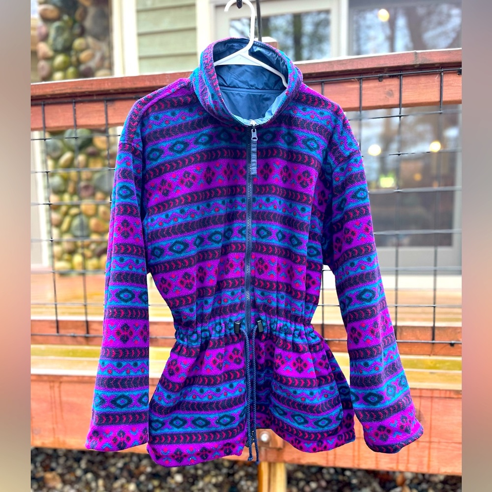 Vintage CB Sports Reversible Jacket. Fly, bright Patterned Fleece/Navy Blue.